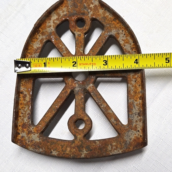 Vintage Antique Sad Iron Trivet Stand Rustic Patina Metal Cast Iron Primitive - Picture 17 of 17